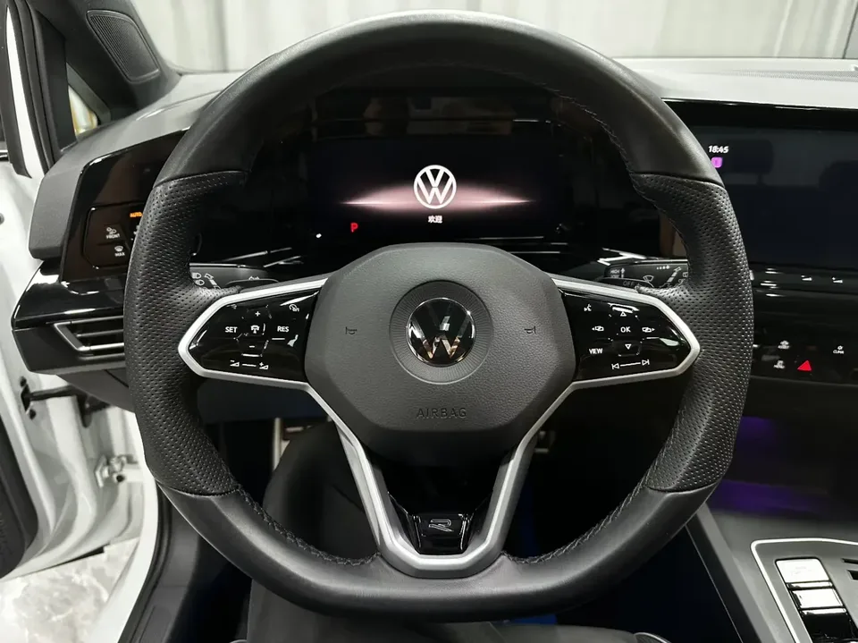 Volkswagen Golf golf 2021 280TSI DSG R-Line 2022 — миниатюра 4