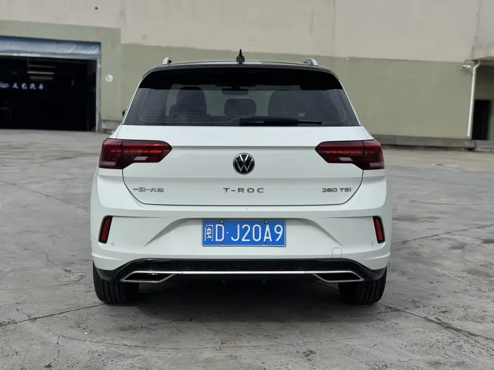 Volkswagen T-Roc TANG 2022 280TSI DSG 2WD R-Line Pro PLUS 2022 — thumbnail 2