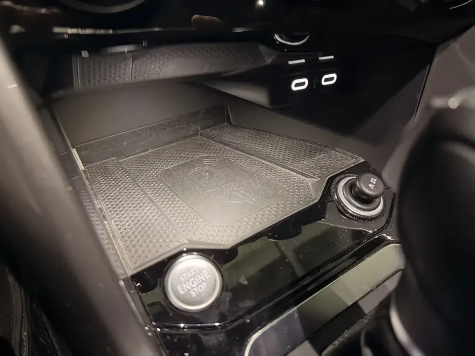 Volkswagen T-Roc TANG 2022 280TSI DSG 2WD R-Line Pro PLUS 2022 — thumbnail 4