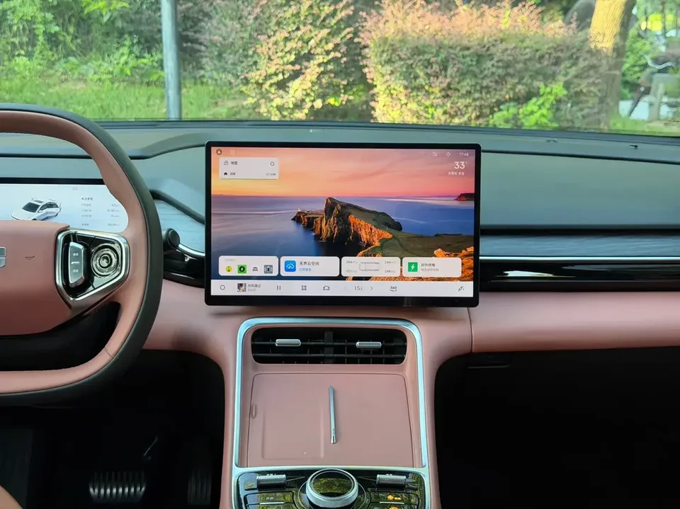 Geely Galaxy L6 Galaxy L6 2025 1.5 EM-i DHT 140KM Exploration+ Edition 2025 — thumbnail 3