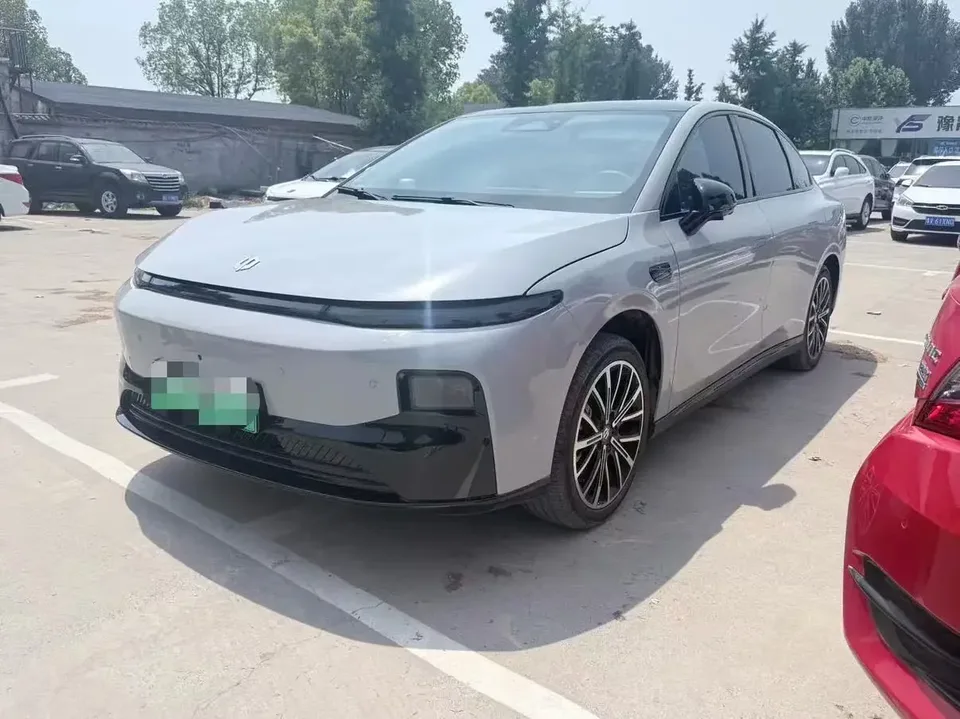 Leapmotor Leap running B01 Leap running B01 2025 650 Enjoy Edition 2025 — photo 1, buy with delivery to Moscow