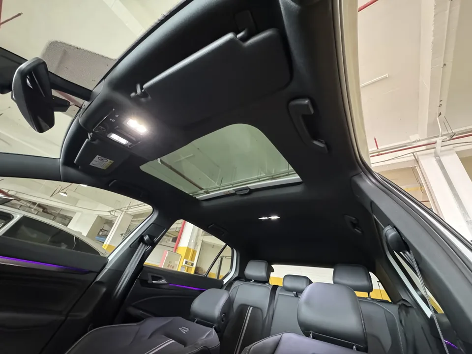 Volkswagen Golf golf 2023 280TSI DSG R-Line Lite 2024 — миниатюра 5