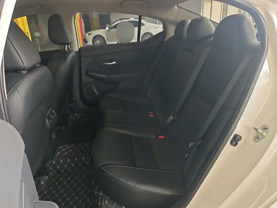 Nissan Sylphy Sylphy 2023 Modified 1.6L CVT Enjoy Edition 2024 — thumbnail 3