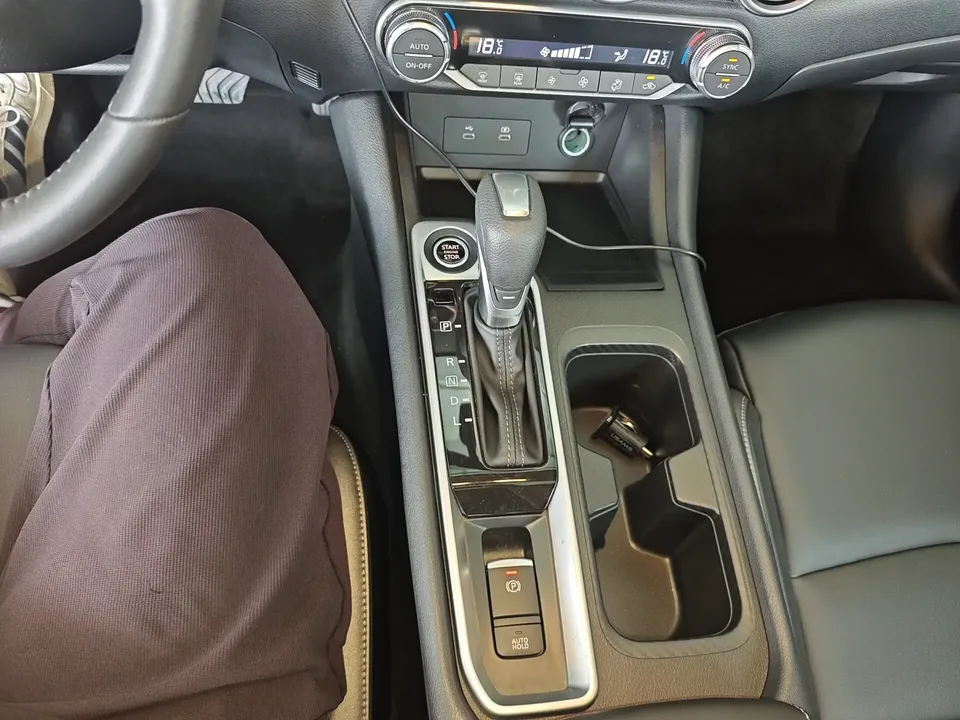 Nissan Sylphy Sylphy 2023 Modified 1.6L CVT Enjoy Edition 2024 — thumbnail 4