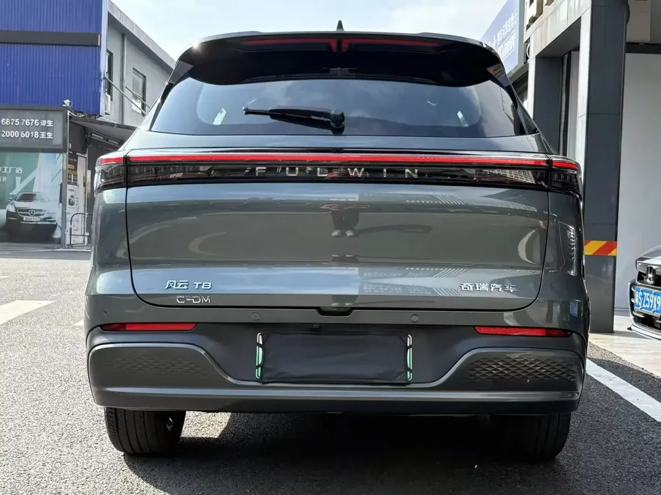 Chery Fengyun T8 Fengyun T8 2025 1.5T 130km Premium Edition 2025 — thumbnail 2
