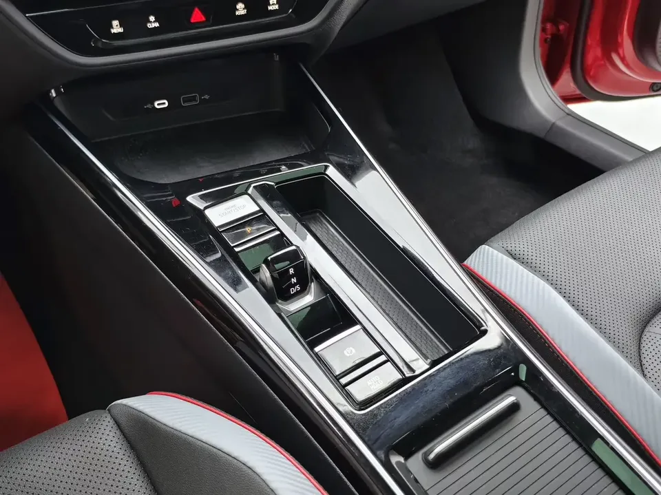 Volkswagen Lamando Lingdu 2022 Lingdu L 280TSI DSG Cool Edition 2022 — thumbnail 4