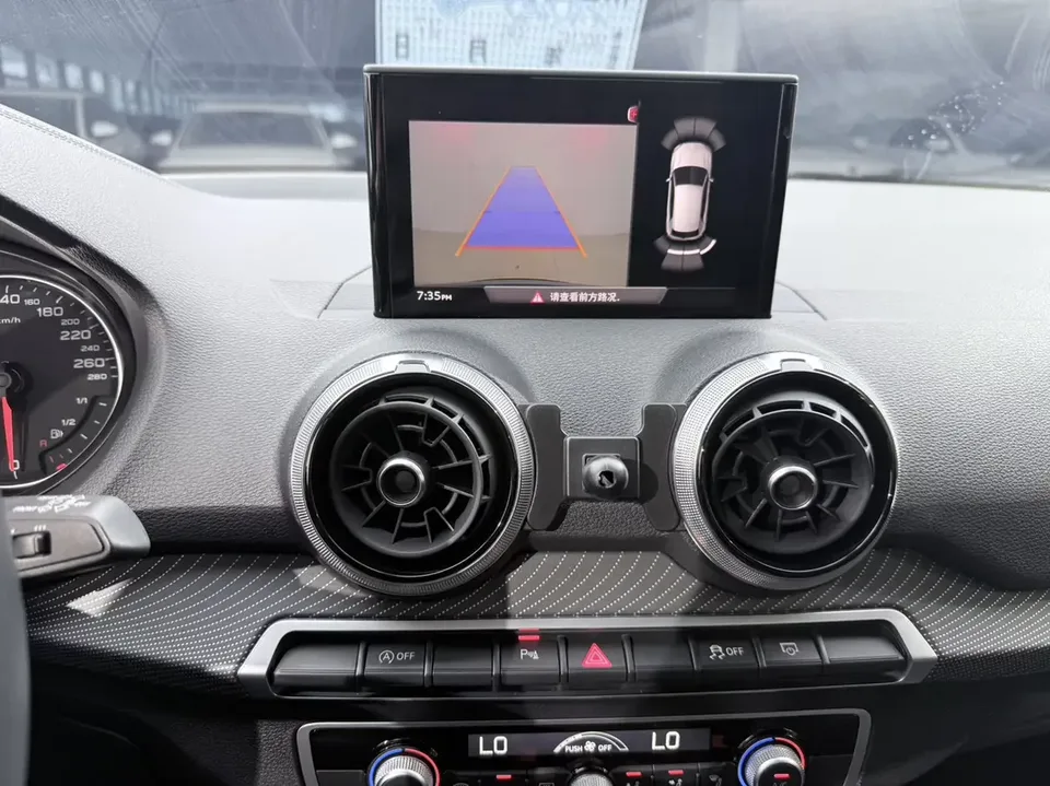 Audi Q2L Audi Q2L 2022 35 TFSI Stylish Dynamic 2023 — thumbnail 3