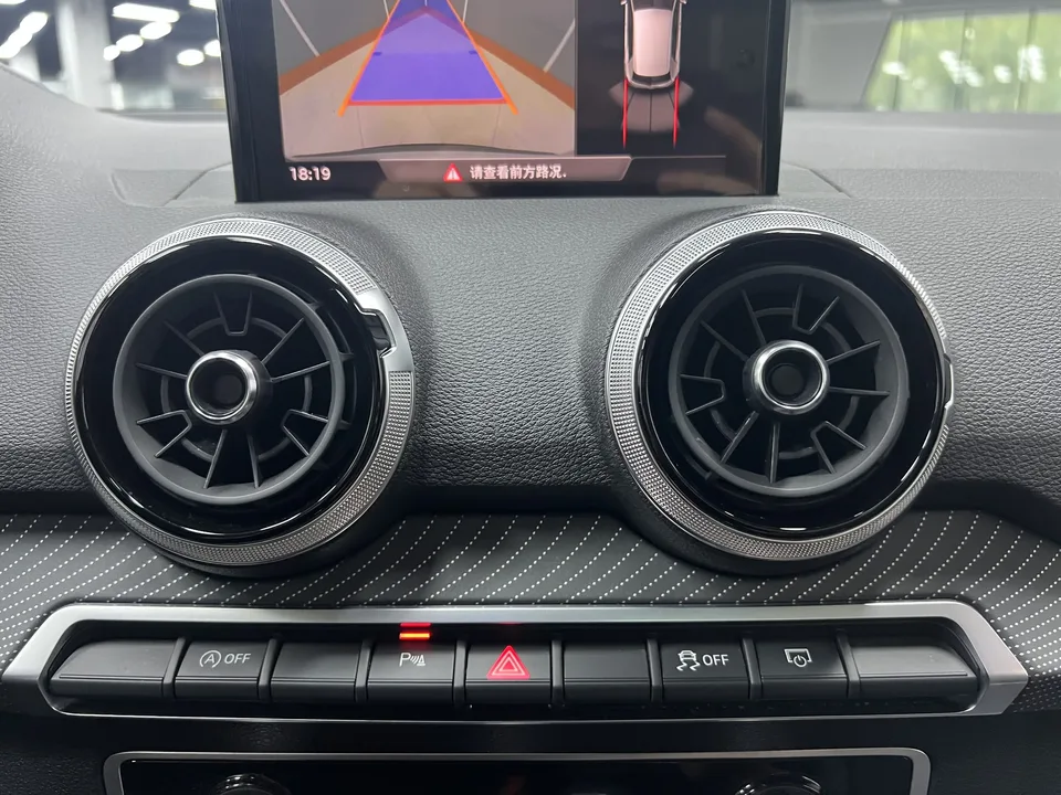 Audi Q2L Audi Q2L 2022 35 TFSI Stylish Dynamic 2022 — thumbnail 4