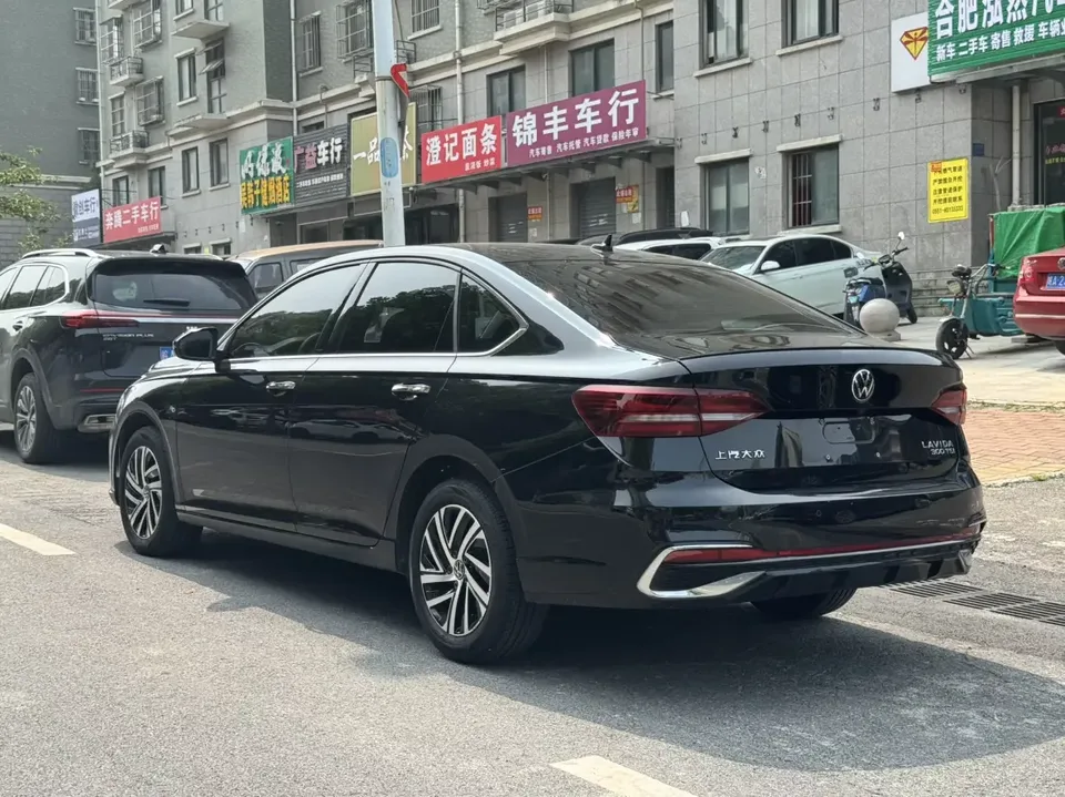 Volkswagen Lavida Lavida 2024 300TSI DSG Starry Sky Leading Edition 2024 — thumbnail 2