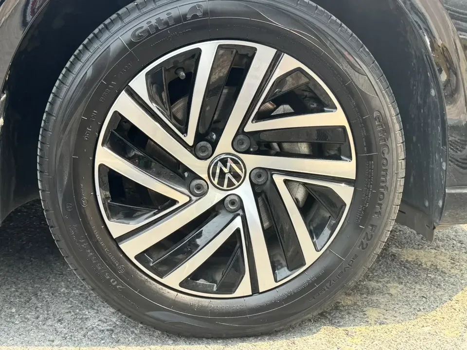 Volkswagen Lavida Lavida 2024 300TSI DSG Starry Sky Leading Edition 2024 — thumbnail 3