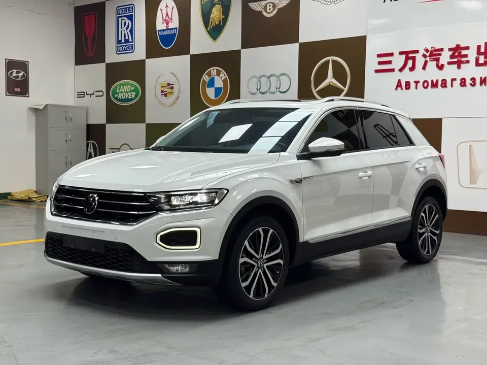 Volkswagen T-Roc TANG 2022 280TSI DSG 2WD Comfort PLUS 2023 — photo 1, buy with delivery to Moscow