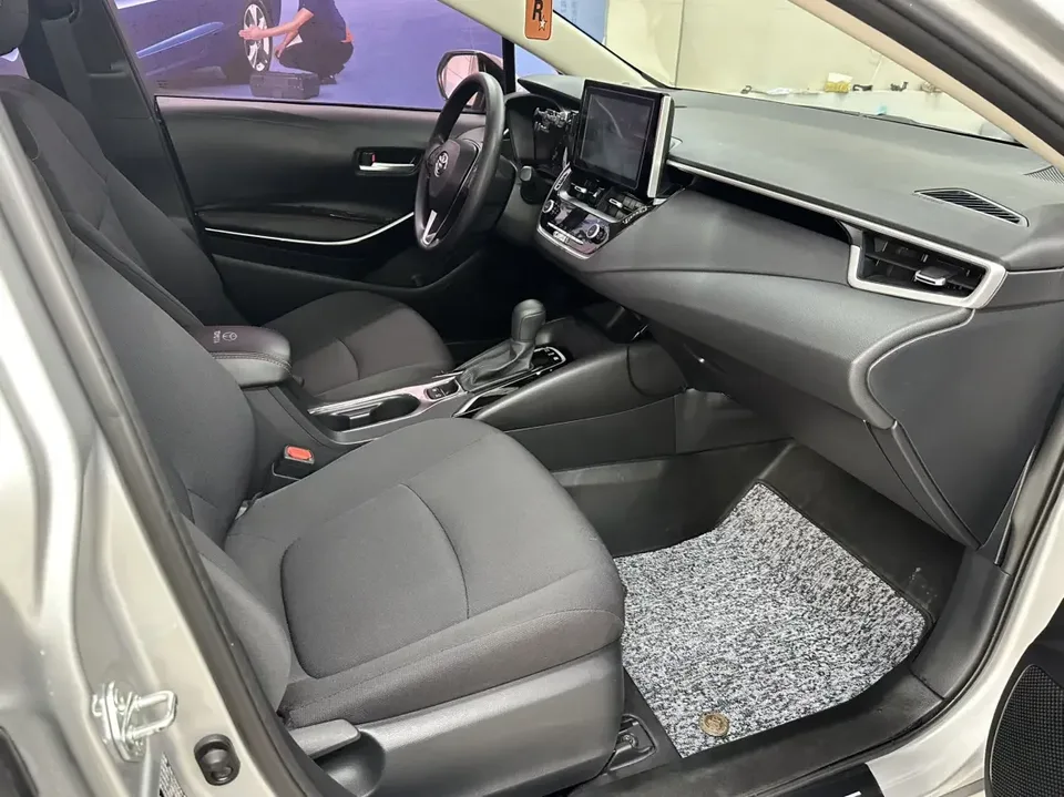 Toyota Corolla Corolla 2022 Dual Engine 1.8L E-CVT Pioneer Edition 2022 — thumbnail 3