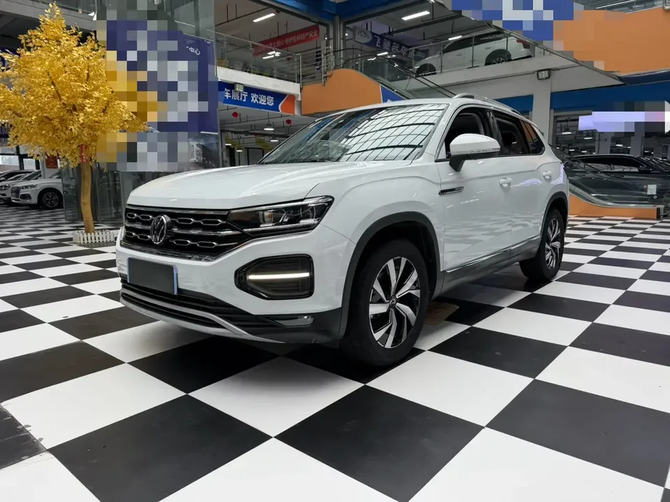 Volkswagen Tayron Tanyue 2022 280TSI 2WD Luxury Smart Edition 2022 — photo 1, buy with delivery to Moscow