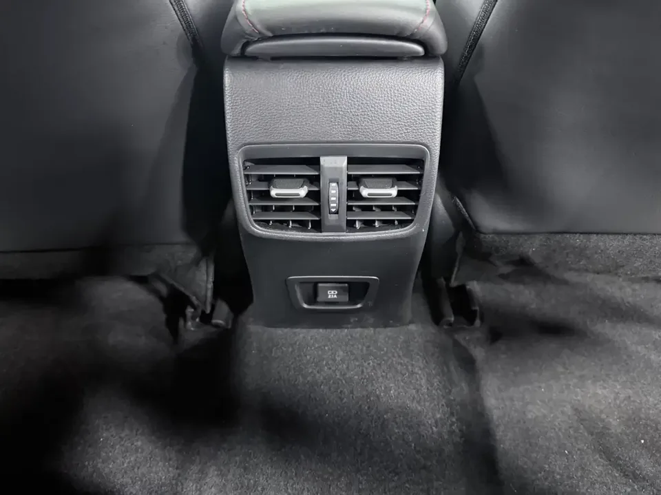 Toyota Levin Lei Ling 2022 185T CVT Sports Edition 2022 — thumbnail 3