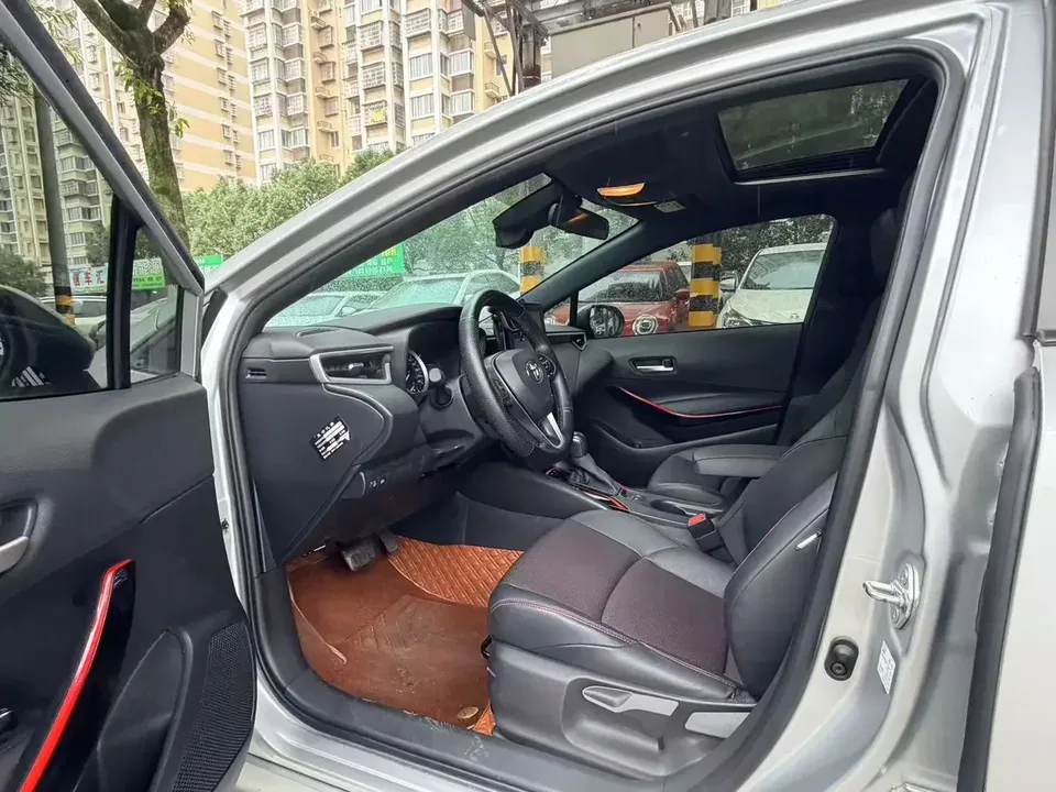 Toyota Levin Lei Ling 2022 185T CVT Sports Edition 2022 — thumbnail 5
