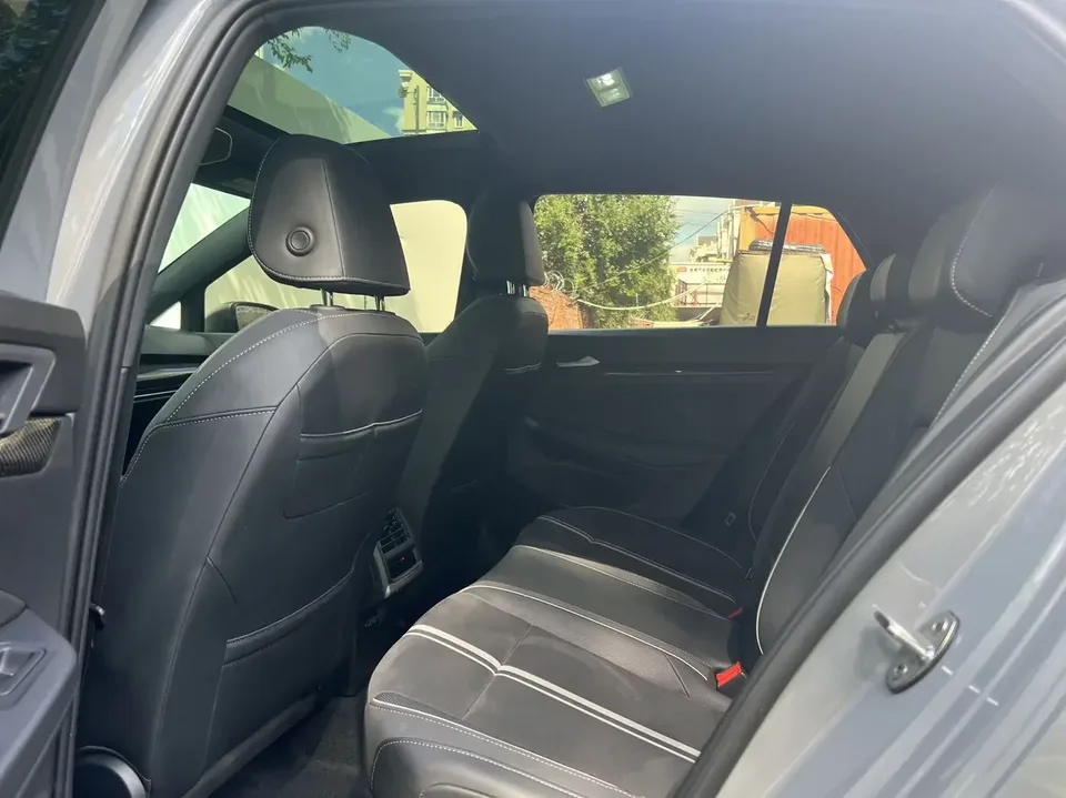 Volkswagen Golf golf 2021 280TSI DSG R-Line 2022 — thumbnail 3