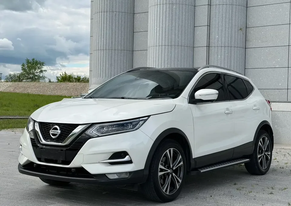 Nissan Qashqai Qashqai 2021 2.0L XV Prem Deluxe 2022 — photo 1, buy with delivery to Moscow