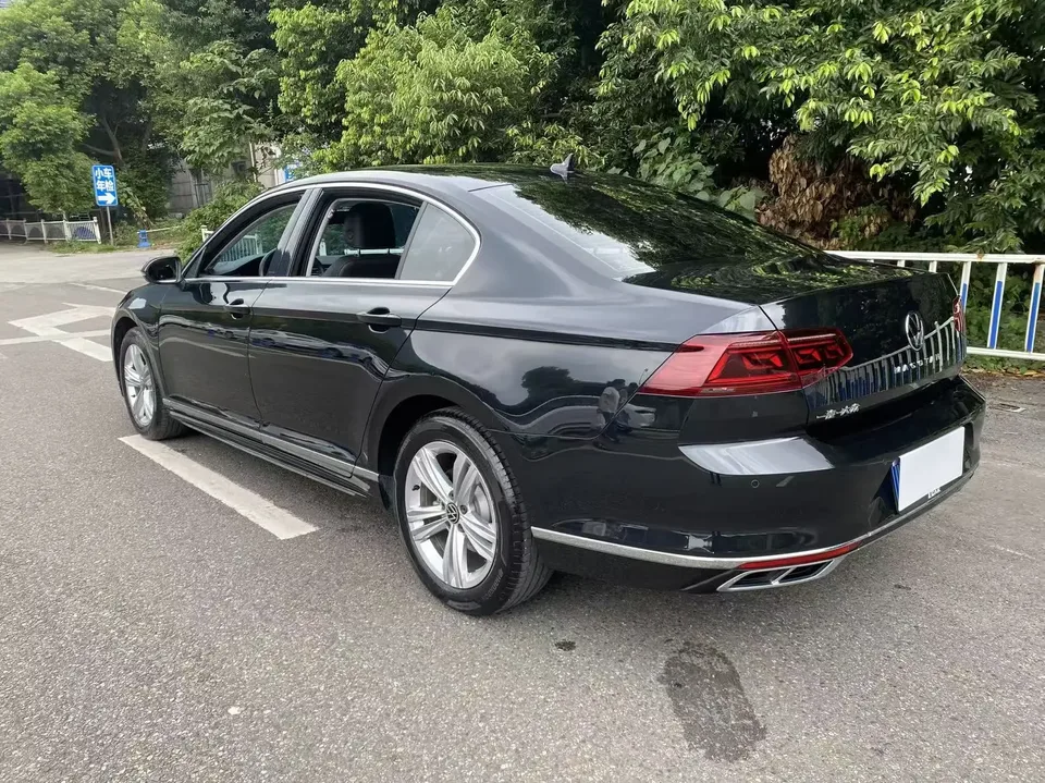 Volkswagen Magotan Magotan 2023 2 millionth anniversary edition 280TSI DSG comfort model 2024 — thumbnail 4