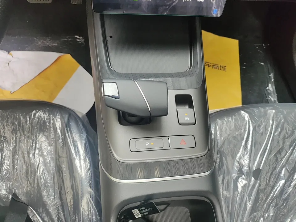 Changan Escape Escape 2025 1.5T DCT 500Bar Premium 2026 — thumbnail 4