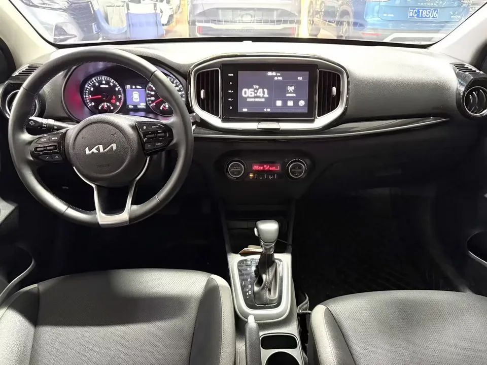 Kia KX1 Yipao 2021 Modified 1.4L CVT Sunroof Model 2023 — thumbnail 5