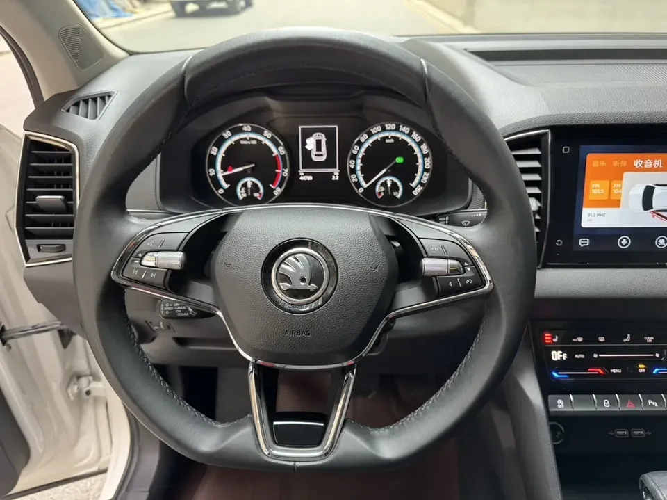 Skoda Karoq Korok 2022 TSI280 Premium Edition 2022 — thumbnail 5