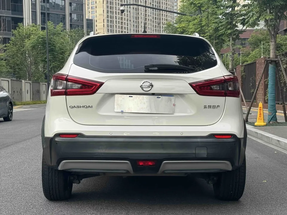 Nissan Qashqai Qashqai 2022 2.0L XV Prem. Deluxe Edition 2022 — thumbnail 2