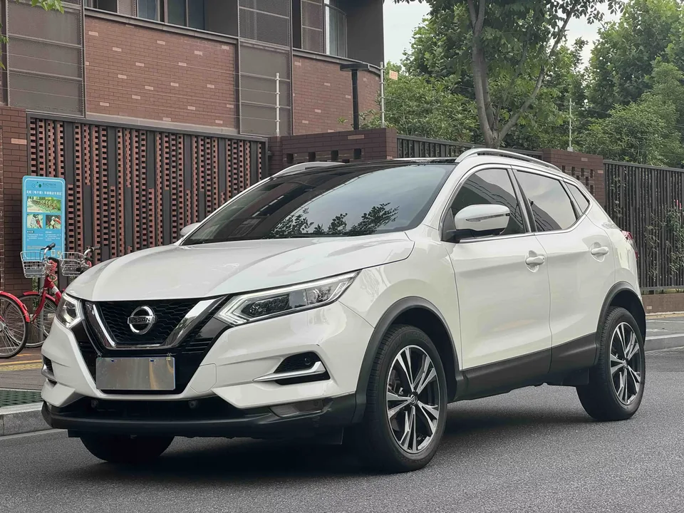 Nissan Qashqai Qashqai 2022 2.0L XV Prem. Deluxe Edition 2022 — photo 1, buy with delivery to Moscow
