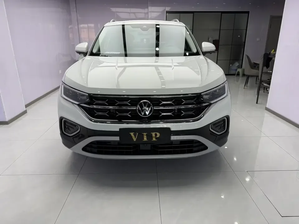 Volkswagen Tayron Tanyue 2023 280TSI 2WD Luxury Plus Advanced Edition 2022 — photo 1, buy with delivery to Moscow