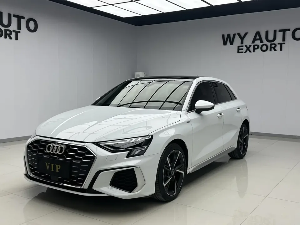 Audi A3 Audi A3 2022 Sportback 35 TFSI Stylish and sporty 2022 — photo 1, buy with delivery to Moscow