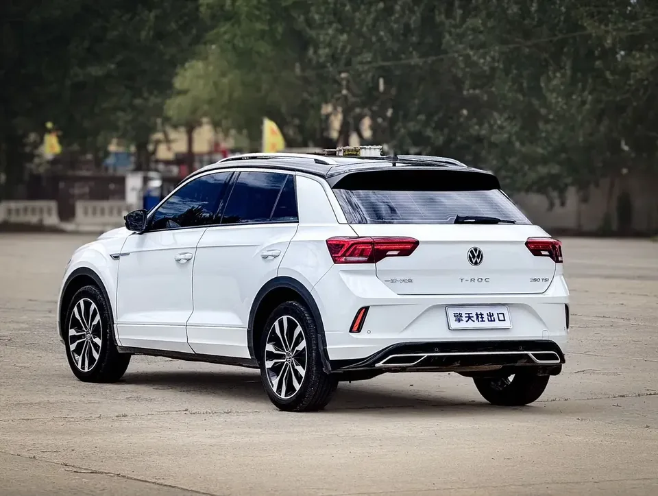 Volkswagen T-Roc TANG 2022 280TSI DSG 2WD R-Line Pro PLUS 2022 — thumbnail 2