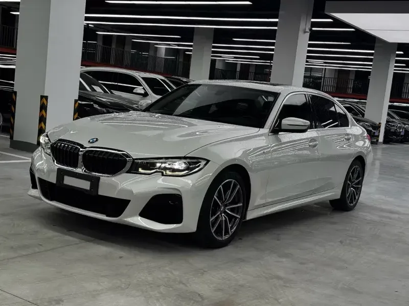 BMW 3 Series BMW 3 Series 2022 320Li M Sport Package 2022 — фото 1, купить с доставкой в Москву