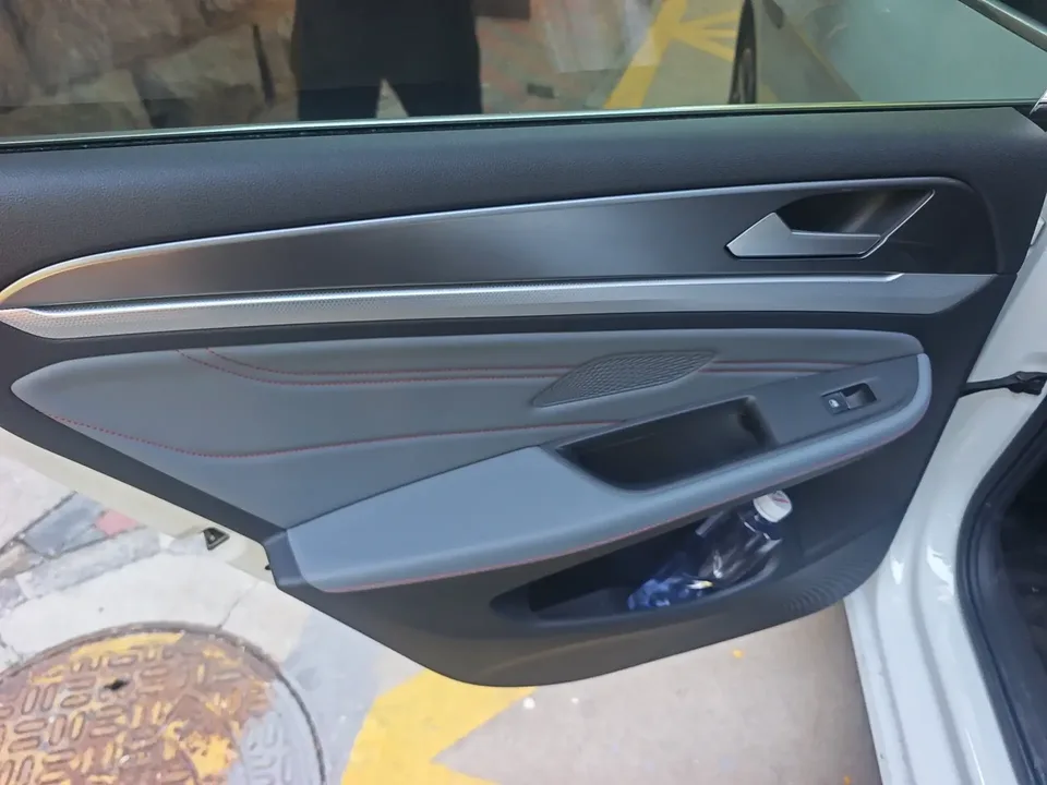 Volkswagen Lamando Lingdu 2024 Lingdu L 280TSI DSG Cool Edition 2024 — thumbnail 5