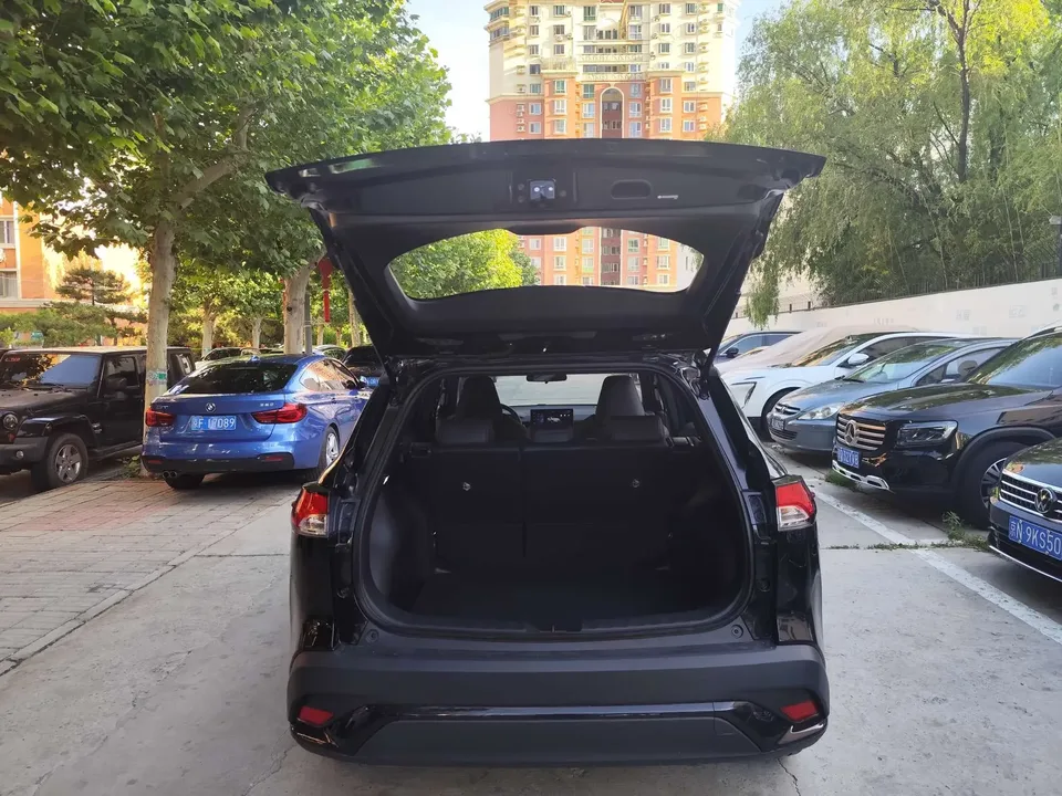 Toyota Frontlander Fenglanda 2026 2.0L CVT Comfort Edition 2026 — миниатюра 3