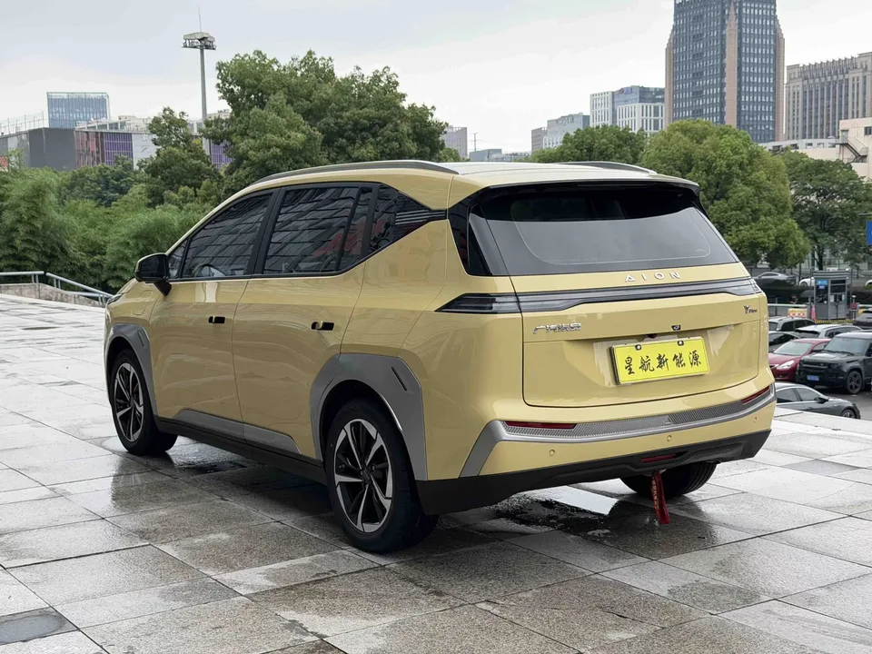 AION Y AION Y 2023 Plus 510 Smart Edition 2023 — миниатюра 2