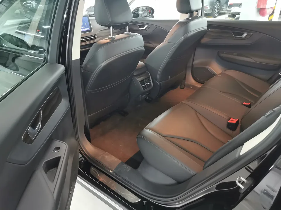 Hongqi E-QM5 Hongqi E-QM5 2023 Second facelift basic travel version 2023 — thumbnail 5
