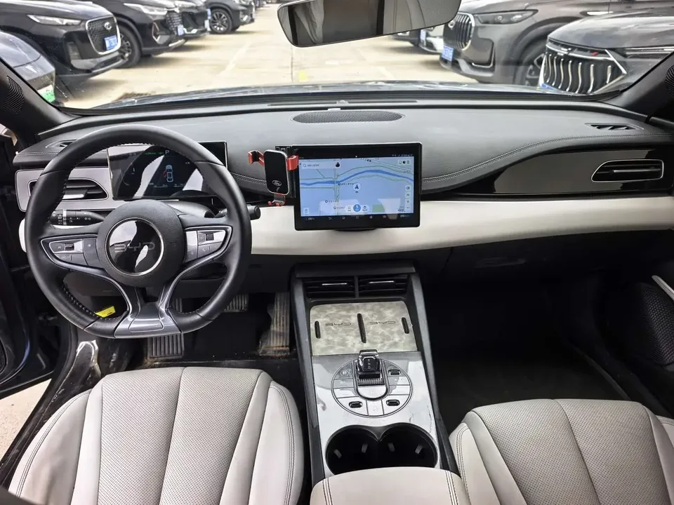 BYD Seal 06DM Seal 06DM 2024 DM-i 80KM Deluxe 2024 — thumbnail 2