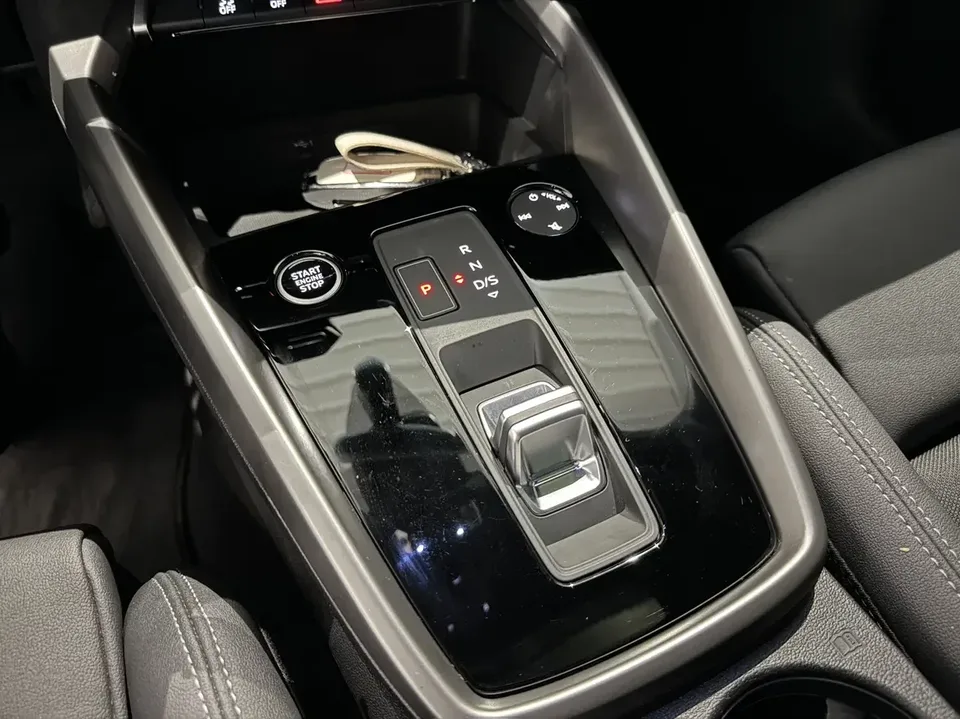 Audi A3 Audi A3 2023 Sportback 35 TFSI facelift: stylish and sporty 2023 — миниатюра 4