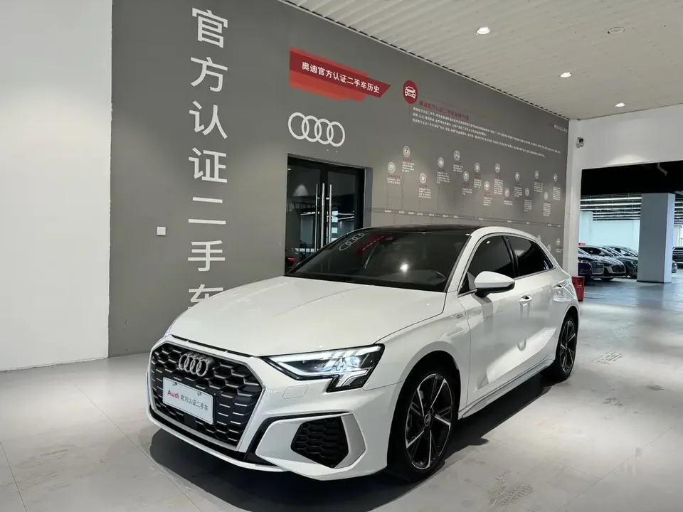 Audi A3 Audi A3 2023 Sportback 35 TFSI facelift: stylish and sporty 2023 — photo 1, buy with delivery to Moscow