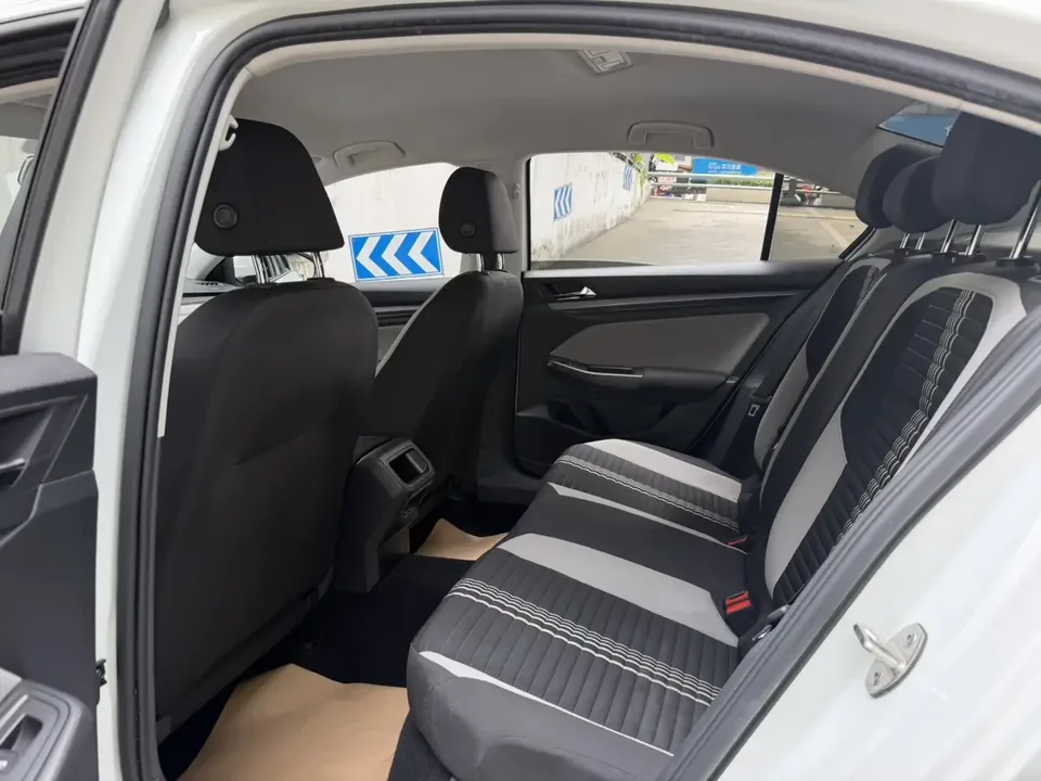Volkswagen Bora Bora 2023 200TSI DSG Free Travel Edition 2024 — миниатюра 4