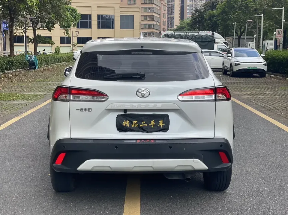 Toyota CorollaCross Corolla Sharp 2024 2.0L CVT Pioneer Edition 2025 — thumbnail 2
