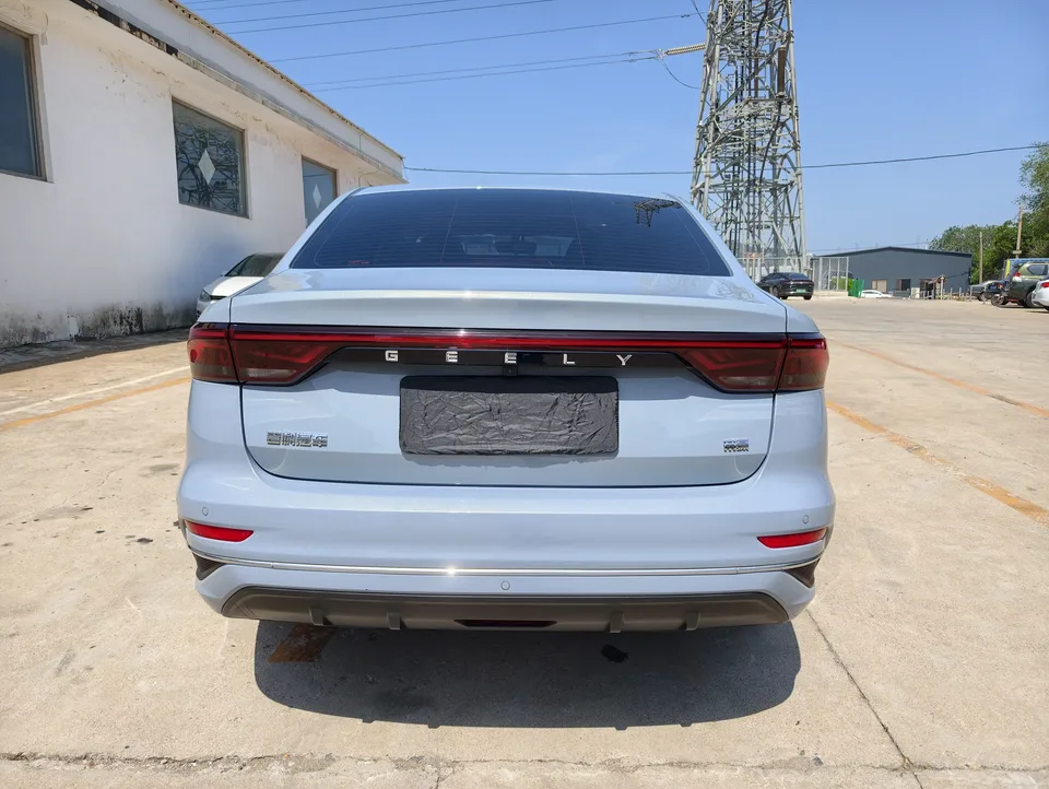 Geely Emgrand emgrand 2023 4th Generation Champion Edition 1.5L CVT Flagship Model 2024 — thumbnail 2
