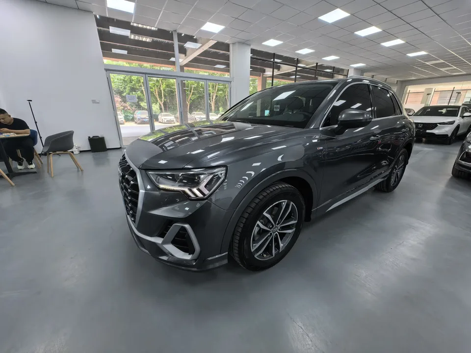 Audi Q3 Audi Q3 2022 35 TFSI Progressive Dynamic 2022 — photo 1, buy with delivery to Moscow