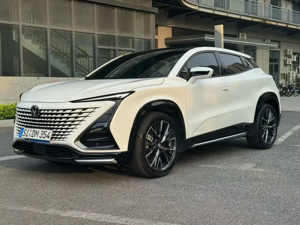 Changan UNI-T Changan UNI-T 2023 Second generation 1.5T premium model 2024 — photo 1, buy with delivery to Moscow