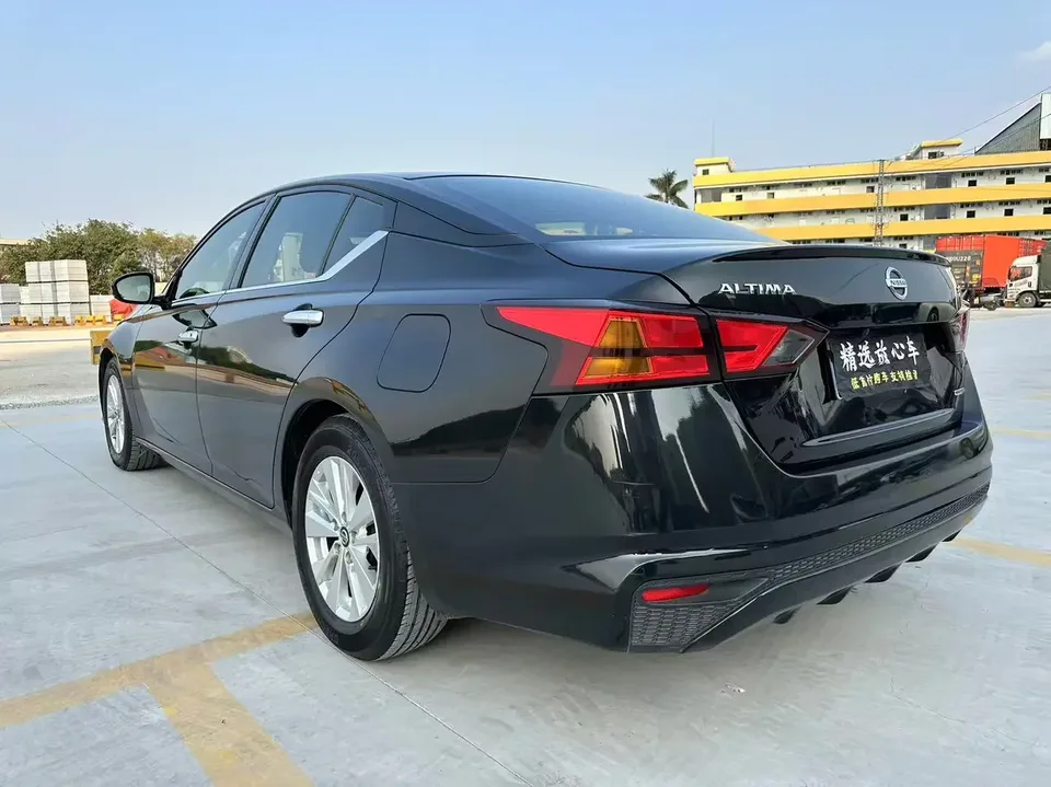 Nissan Altima Sound of nature 2021 2.0L XE Fashion Edition 2022 — thumbnail 2