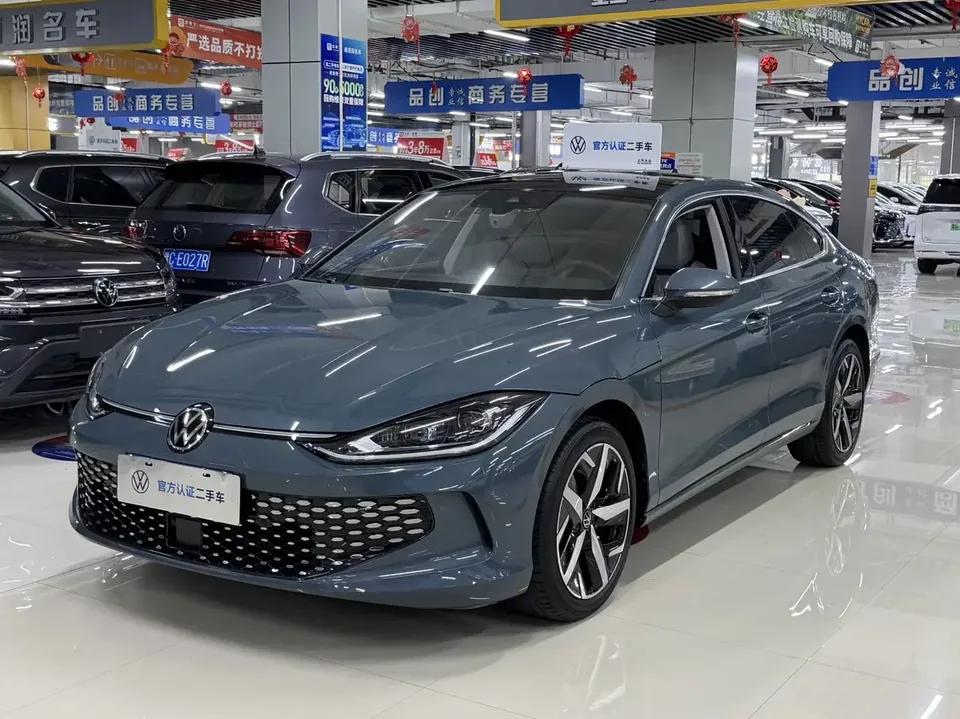 Volkswagen Lamando Lingdu 2023 Lingdu L 280TSI DSG Cool Edition 2023 — photo 1, buy with delivery to Moscow