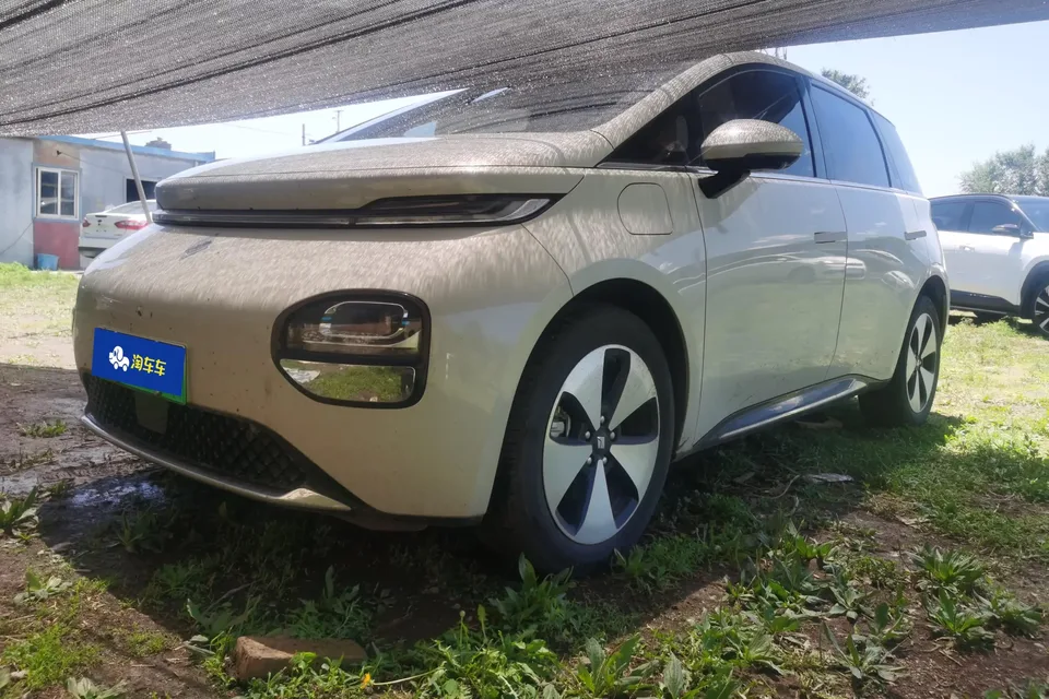 Baojun clouds clouds 2023 460 Max Lingxi Edition 2024 — photo 1, buy with delivery to Moscow