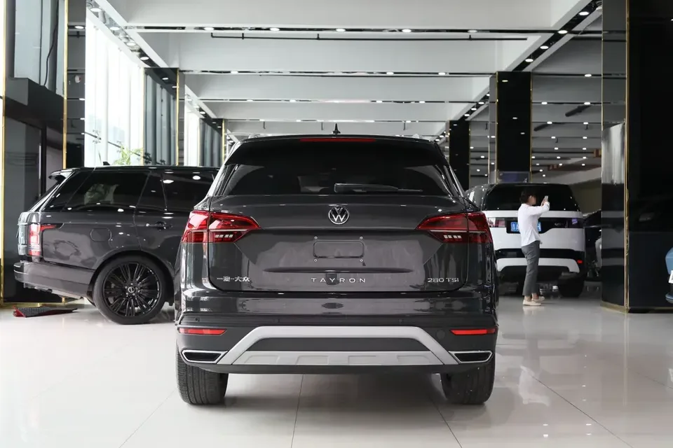 Volkswagen Tayron Tanyue 2022 280TSI 2WD Luxury Smart Edition 2022 — thumbnail 2
