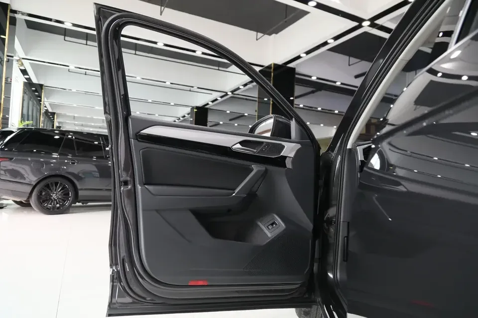 Volkswagen Tayron Tanyue 2022 280TSI 2WD Luxury Smart Edition 2022 — thumbnail 5