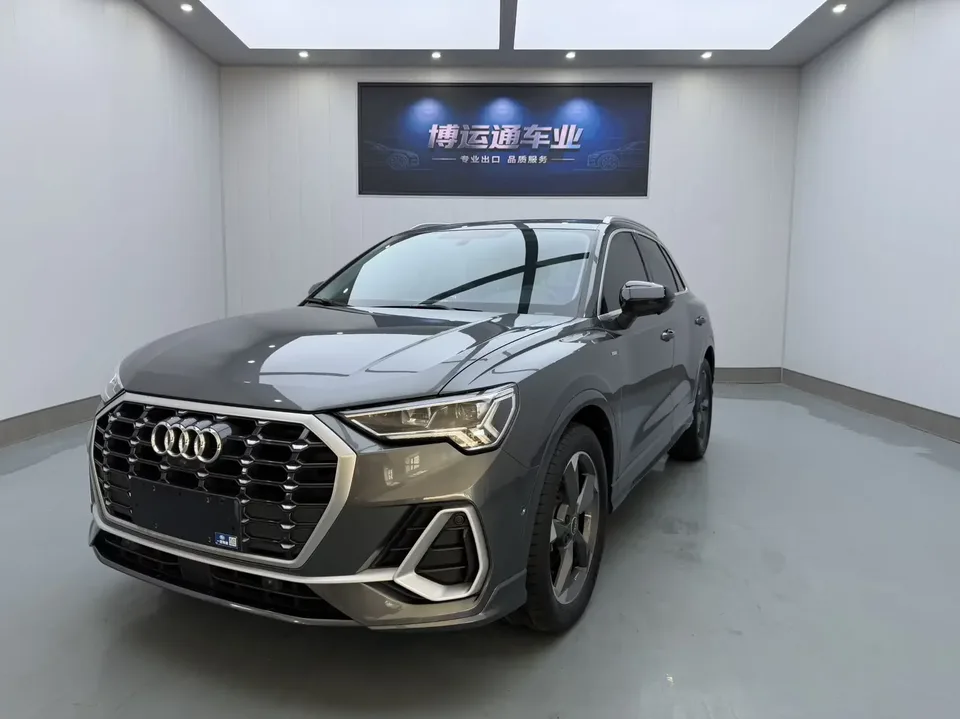 Audi Q3 Audi Q3 2022 35 TFSI Stylish Dynamic 2022 — photo 1, buy with delivery to Moscow