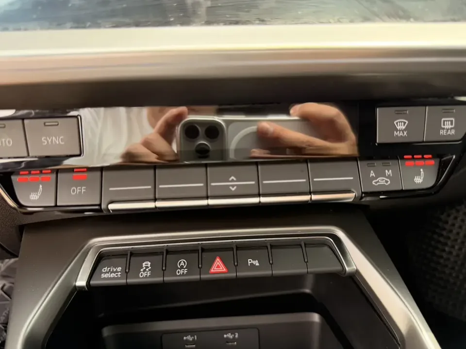 Audi A3 Audi A3 2022 Sportback 35 TFSI Luxury Sports 2022 — thumbnail 3